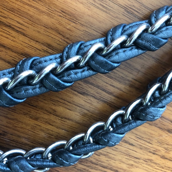 CHANEL BAG GRAY METALLIC CALFSKIN LUXE LIGNE BOWLER MEDIUM - Picture 5 of 15